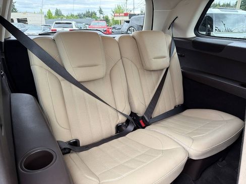 Used 2017 Mercedes-Benz GLS 450 4MATIC w/ Premium Package image 28
