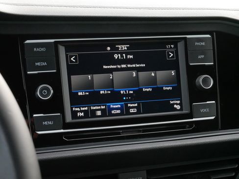 Certified 2022 Volkswagen Jetta Sport image 22