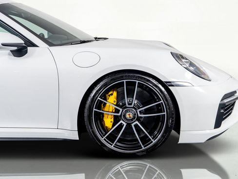 Used 2022 Porsche 911 Turbo S image 6