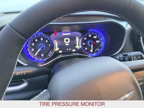 New 2026 Chrysler Pacifica Select w/ S Appearance Package image 21