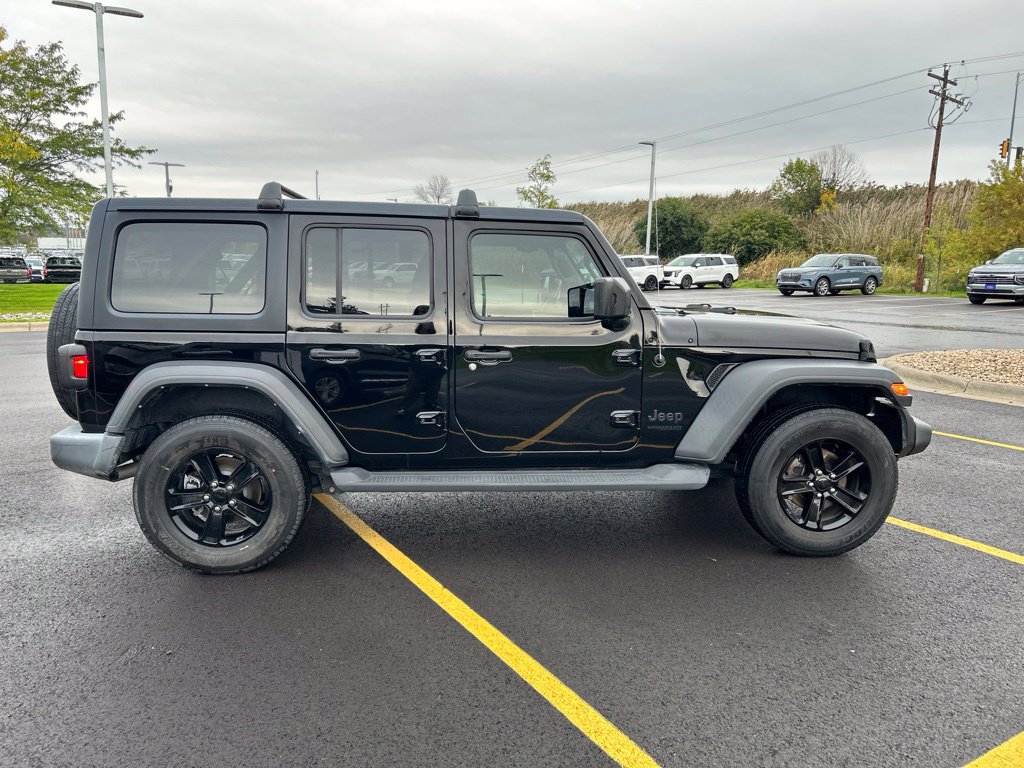Used 2022 Jeep Wrangler Unlimited Sport AWD/4WD image 7
