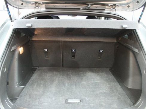 Used 2025 Chevrolet Trax RS w/ Sunroof Package image 15