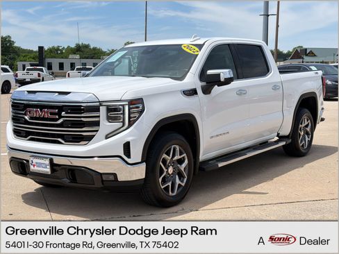Used 2022 GMC Sierra 1500 SLT w/ X31 Off-Road Package AWD/4WD image 1