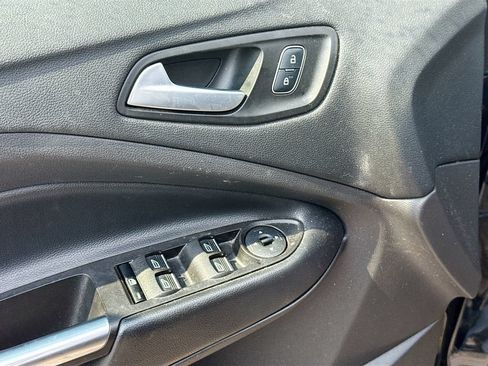 Used 2019 Ford Escape SE AWD/4WD image 18