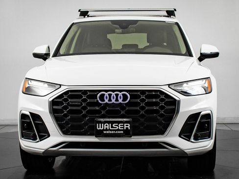 Used 2023 Audi Q5 2.0T Premium Plus w/ Premium Plus Package image 2