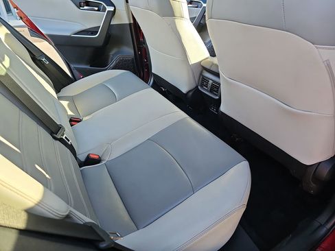 Used 2024 Toyota RAV4 XLE Premium image 14