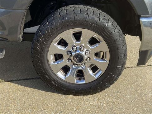 Used 2019 Ford F250 Lariat w/ Lariat Ultimate Package image 7