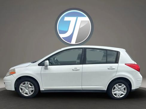 Used 2010 Nissan Versa 1.8 S FWD image 7