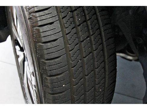 Certified 2021 Nissan Rogue SV image 30