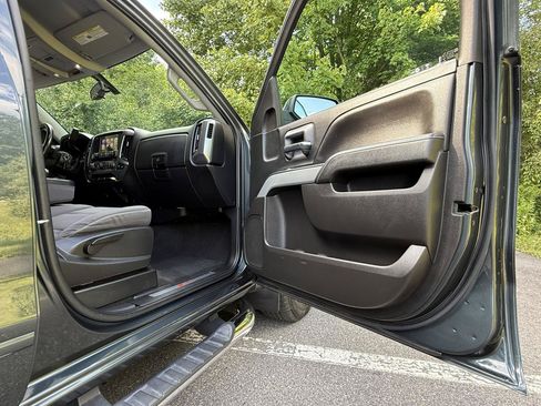 Used 2019 Chevrolet Silverado 1500 LT w/ All Star Edition AWD/4WD image 21