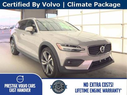 Used 2025 Volvo V60 B5 Cross Country Plus