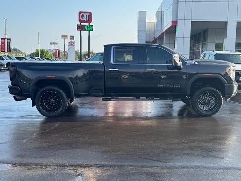Used 2020 GMC Sierra 3500 Denali w/ Denali Ultimate Package AWD/4WD image 2