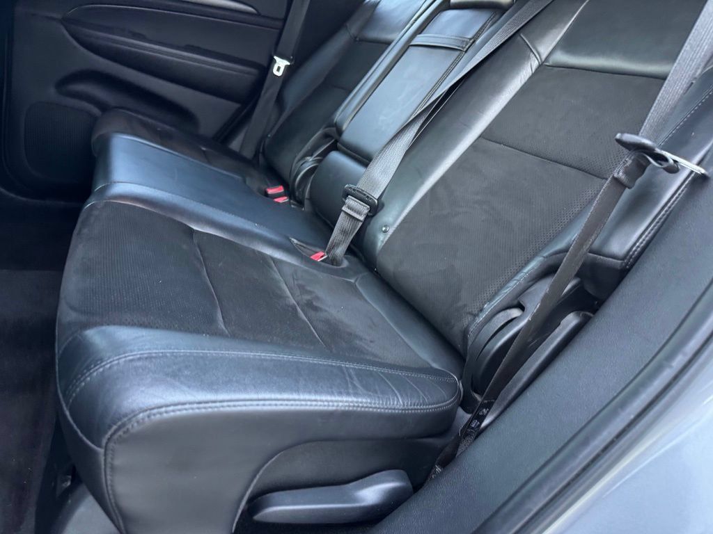 Used 2018 Jeep Grand Cherokee Altitude AWD/4WD image 9