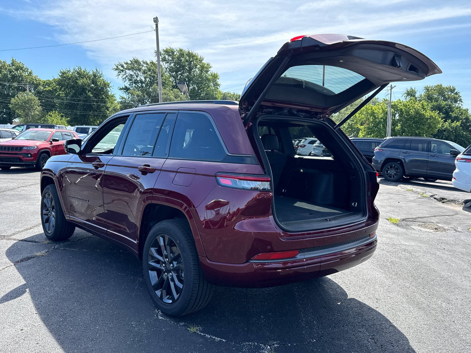 New 2026 Jeep Grand Cherokee Limited AWD/4WD image 19