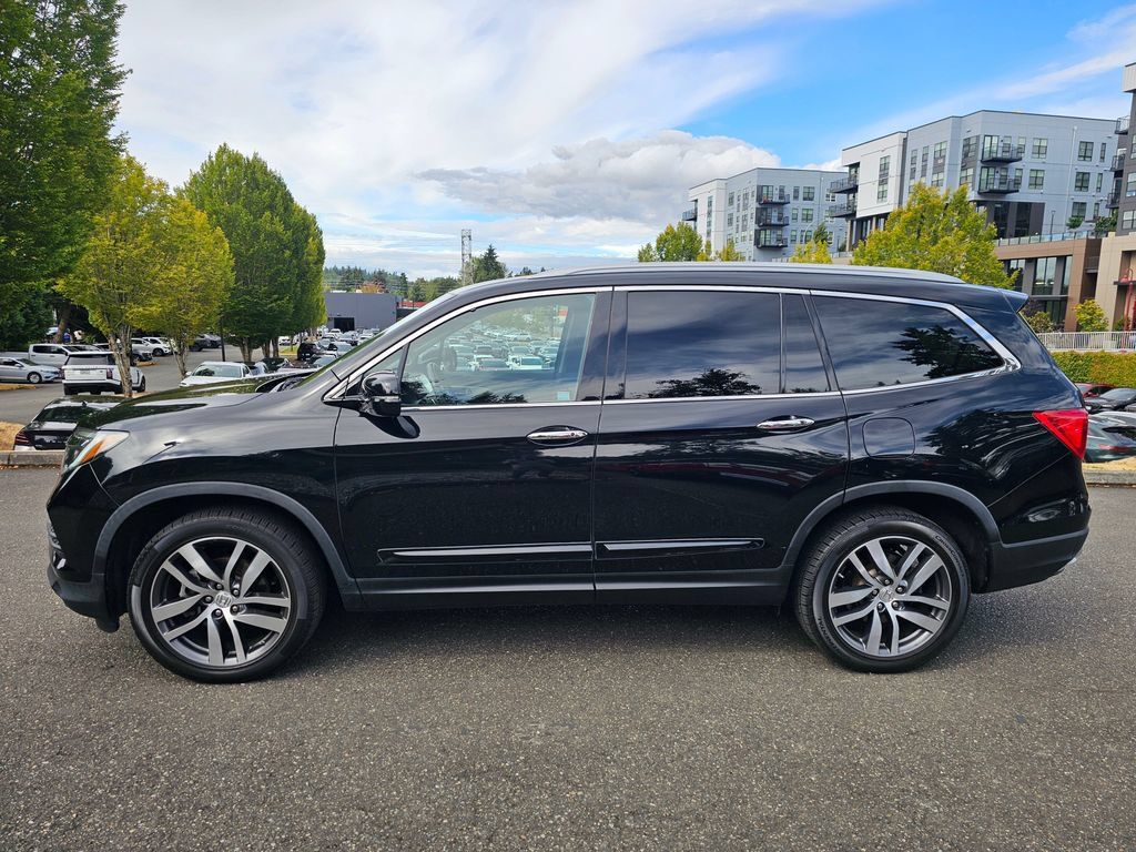 Used 2016 Honda Pilot Elite image 8