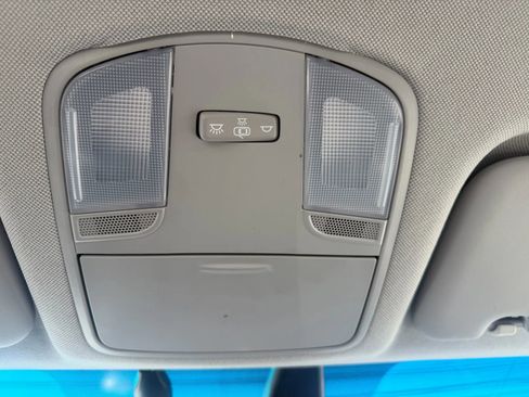 Used 2020 Hyundai Elantra SE image 29