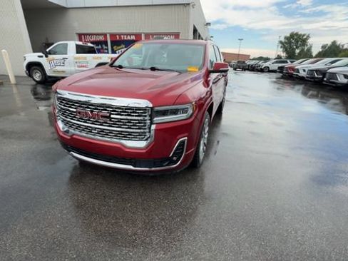 Used 2023 GMC Acadia Denali w/ Denali Technology Package AWD/4WD image 4