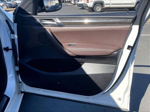 Used 2017 BMW X4 xDrive28i image 24