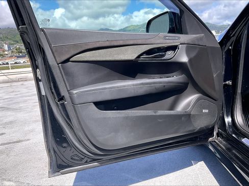 Used 2017 Cadillac ATS V w/ Luxury Package RWD image 27