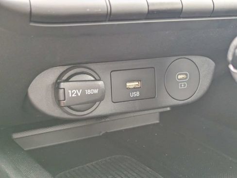 Used 2025 Hyundai Elantra Sport FWD image 24