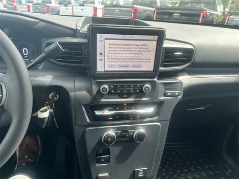 New 2025 Ford Explorer 4WD Police Interceptor image 19