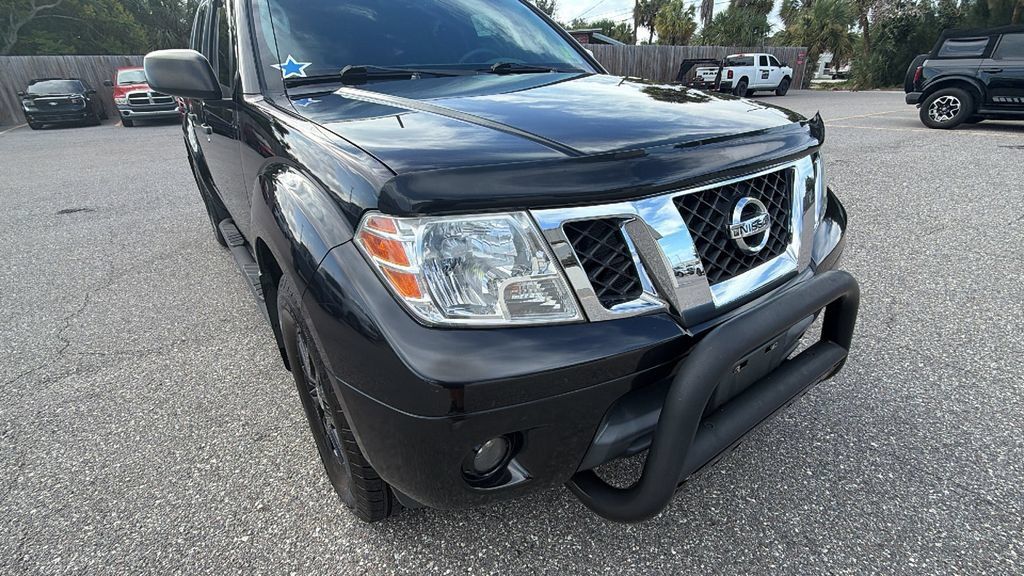 Used 2021 Nissan Frontier SV RWD image 9