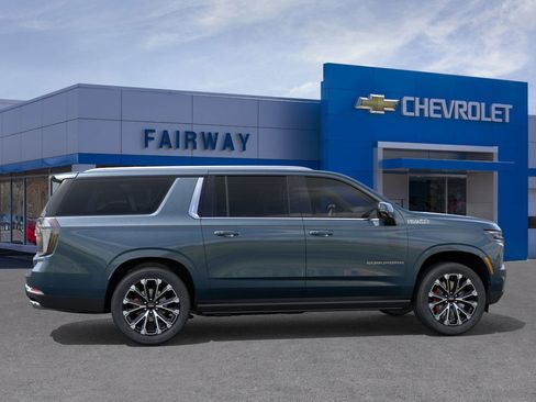New 2026 Chevrolet Suburban High Country image 5