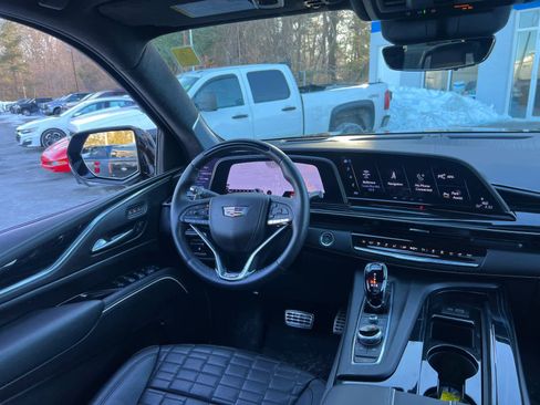 Used 2024 Cadillac Escalade V w/ LPO, Floor Liner Package image 37