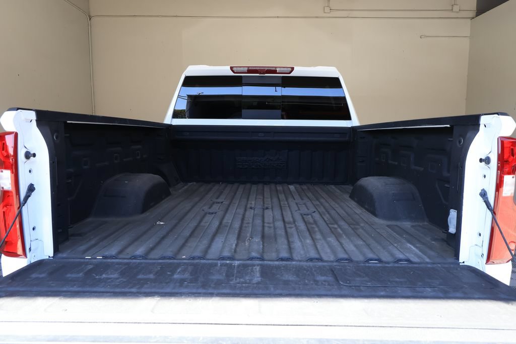 Used 2022 Chevrolet Silverado 3500 High Country w/ Safety Package II AWD/4WD image 17