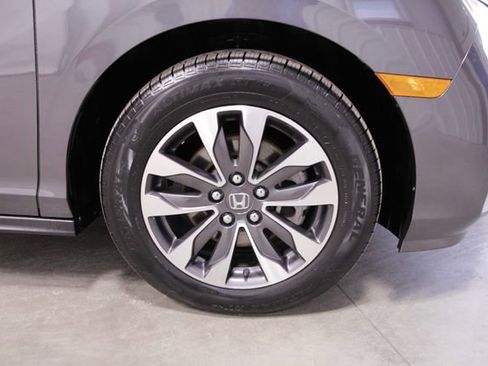 Certified 2024 Honda Odyssey EX-L image 12