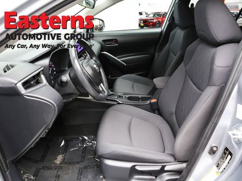 Used 2024 Toyota Corolla Cross LE image 14