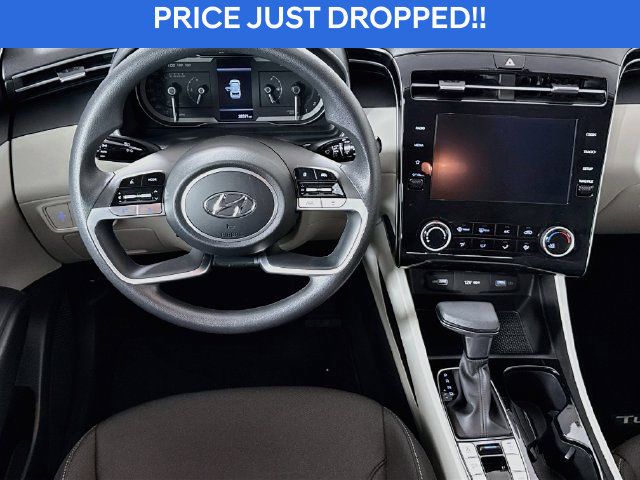 Used 2023 Hyundai Tucson SE AWD/4WD image 2