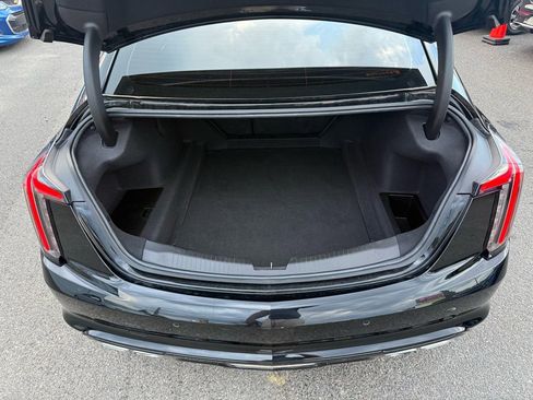 Used 2022 Cadillac CT5 V w/ Premium Package RWD image 32