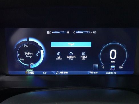 Used 2022 Ford F150 Lightning Platinum image 17