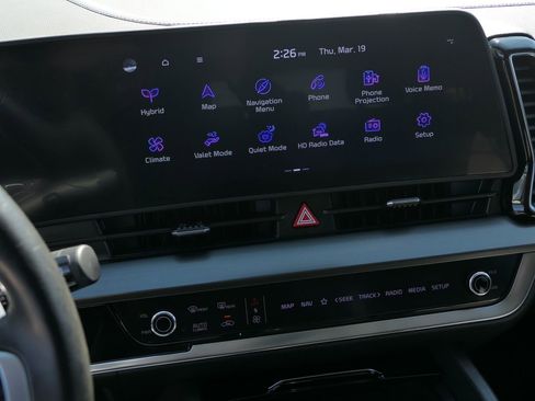 Used 2023 Kia Sportage EX image 17