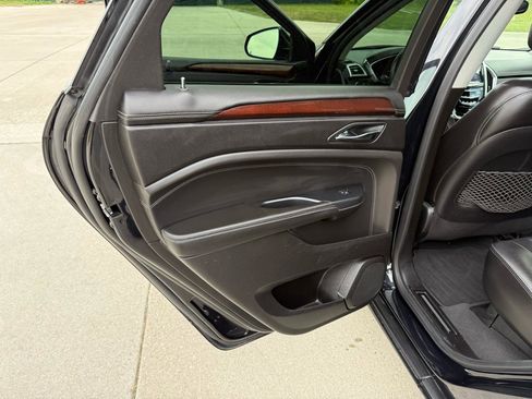 Used 2014 Cadillac SRX Performance w/ Driver Awareness Package image 22