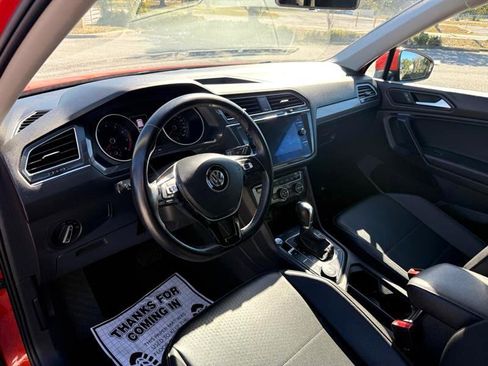 Used 2019 Volkswagen Tiguan SE image 10