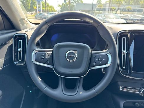 New 2026 Volvo XC40 B5 Core w/ Climate Package AWD/4WD image 24