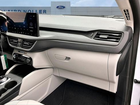 New 2026 Ford Escape Platinum w/ Premium Technology Package image 29
