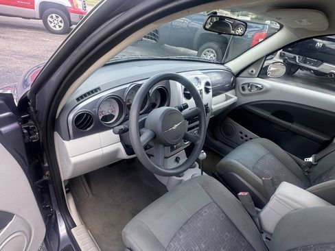 Used 2007 Chrysler PT Cruiser FWD image 18