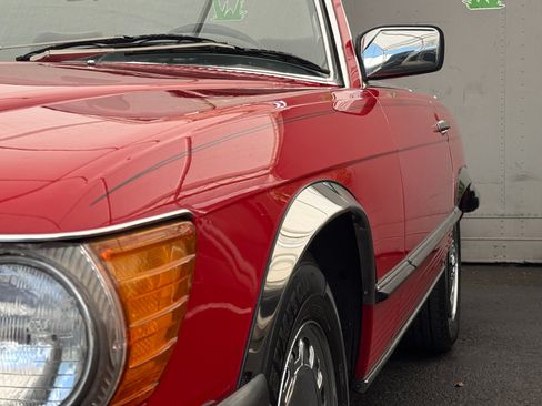 Used 1987 Mercedes-Benz 560 SL image 47