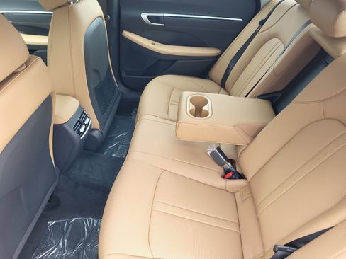 New 2025 Hyundai Sonata Limited image 13