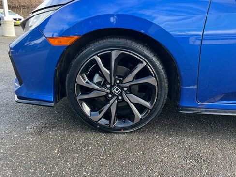 Used 2018 Honda Civic Sport image 28