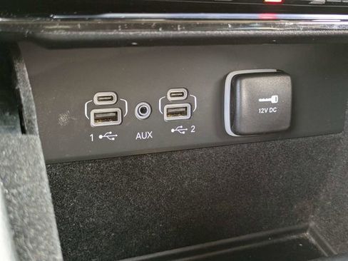 Used 2022 Jeep Grand Cherokee Limited AWD/4WD image 24