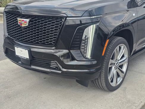 New 2026 Cadillac Escalade Platinum Sport AWD/4WD image 10
