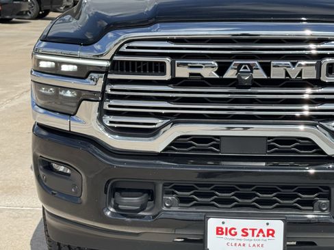 Used 2025 RAM 2500 Laramie image 6