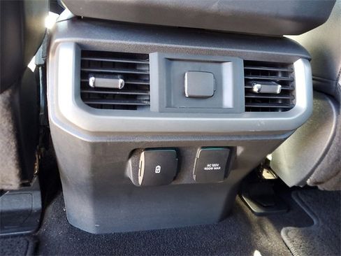 Used 2022 Ford F150 Lariat image 14