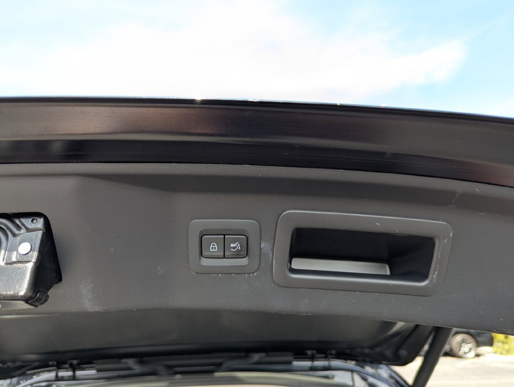 Used 2025 MAZDA CX-90 Plug-In Hybrid w/ Preferred AWD/4WD image 45