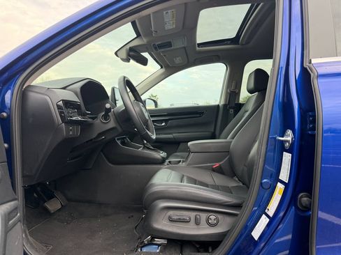 Used 2025 Honda CR-V EX-L image 5