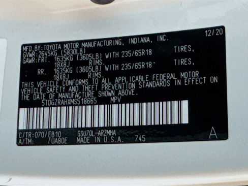 Used 2021 Toyota Highlander XLE image 41